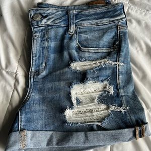 NWOT American Eagle shorts. Size 16.